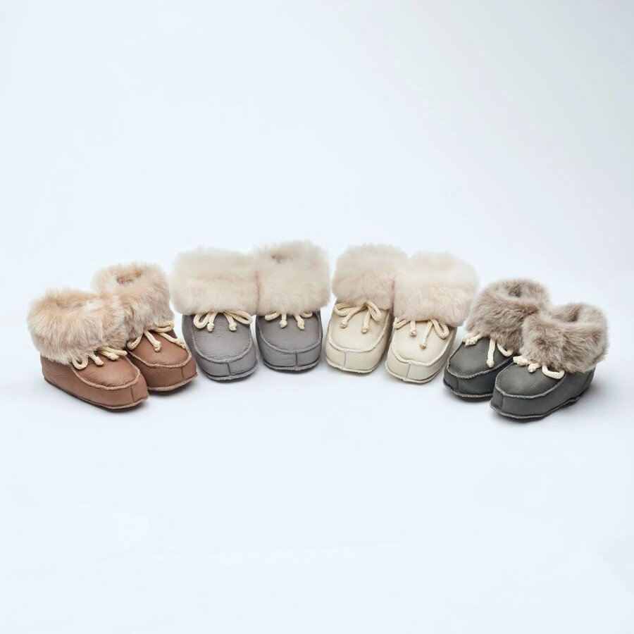 Ull Norge saueskinntøfler baby str 22/23 18-24 mnd brun