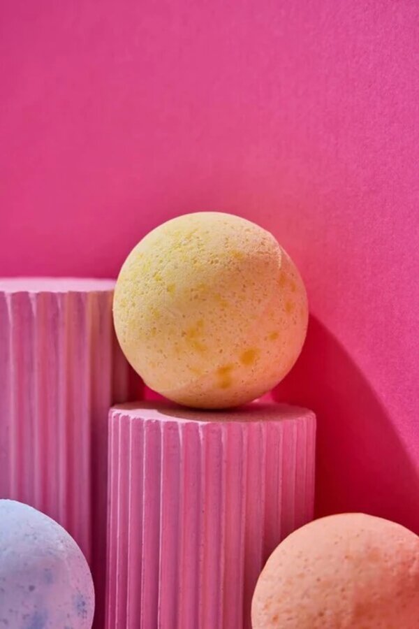 Organic Shop bath ball lemon & vanilla 85 g